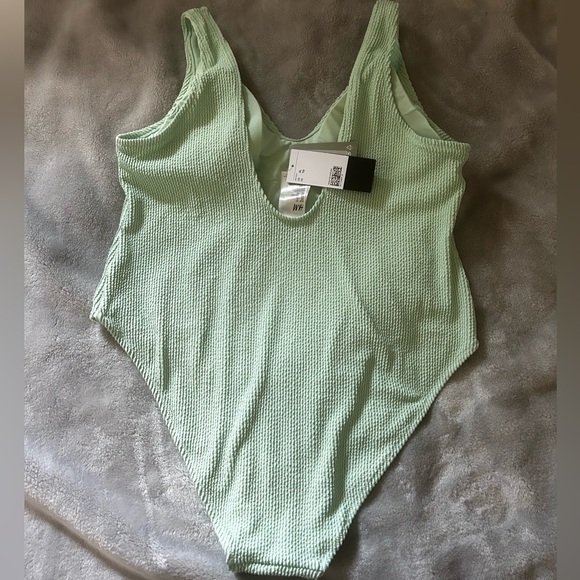 H&M high leg swim suit - Picture 6 of 7
